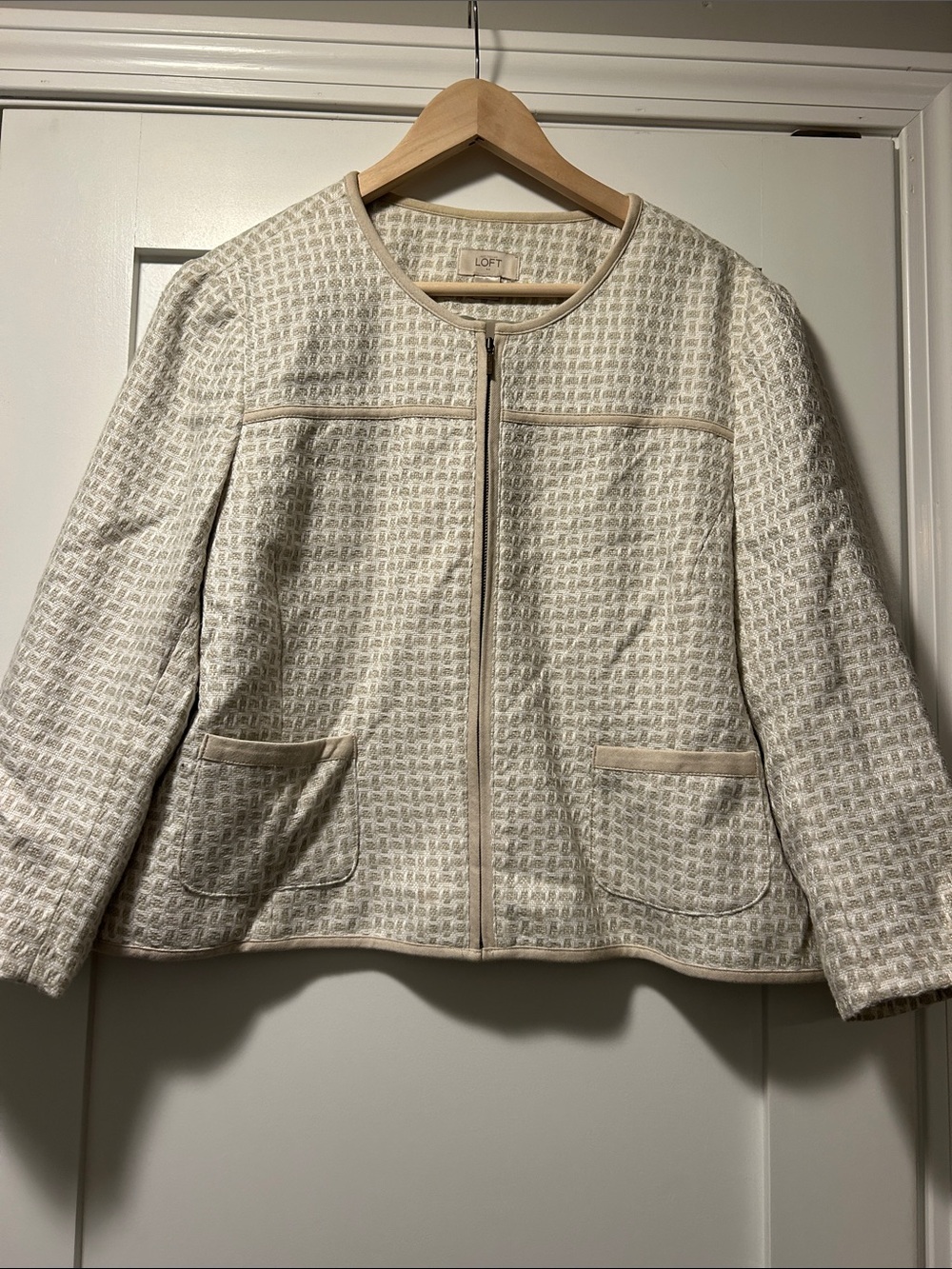 LOFT Cream Textured Zip-Front Cropped Jacket